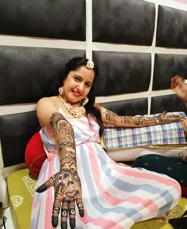 Mehndi Artist